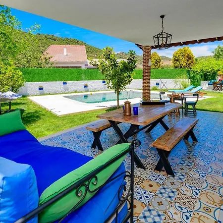 Kayaköy'de özel Havuzlu 6 Kişilik Lavender Villa